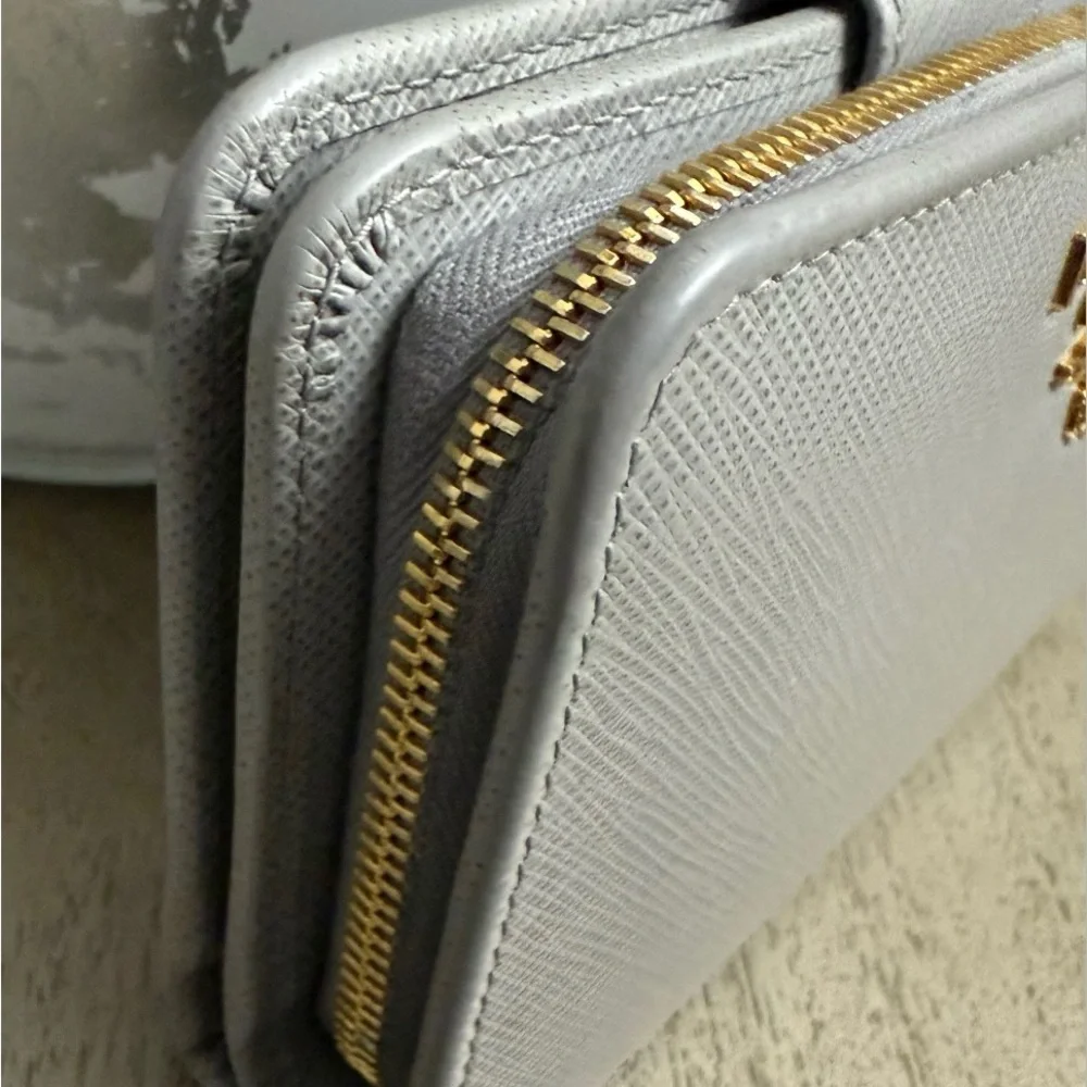 Prada Gray Saffiano Leather Wallet - Picture 4 of 11